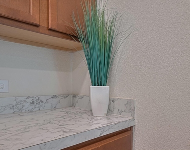 20726 Westfield Grove Place - Photo Thumbnail 15