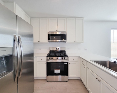15671 Plum Brook Drive - Photo Thumbnail 15