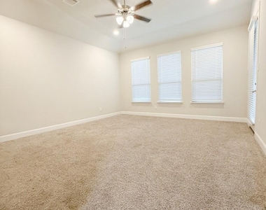 3507 Colorado Bend Drive - Photo Thumbnail 8