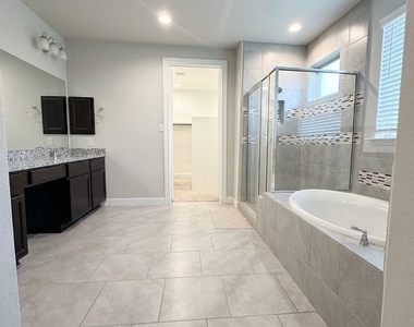 3507 Colorado Bend Drive - Photo Thumbnail 9