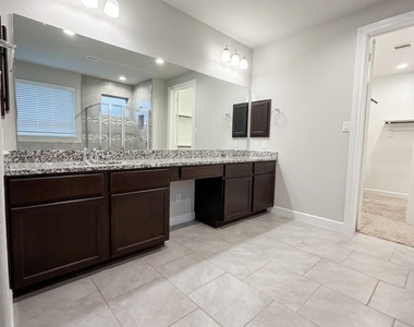 3507 Colorado Bend Drive - Photo Thumbnail 10
