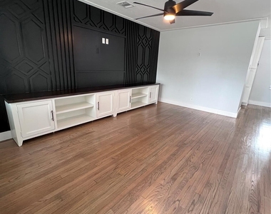 105 E Rocky Creek Road - Photo Thumbnail 2