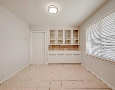 8002 Richmond Avenue - Photo Thumbnail 18