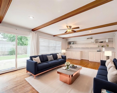 8002 Richmond Avenue - Photo Thumbnail 11