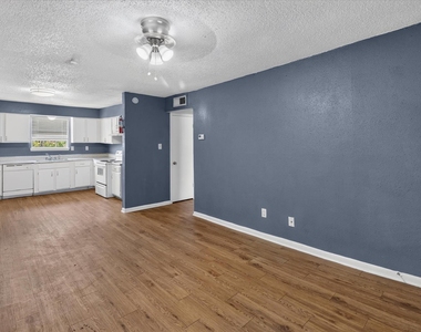 2311 71st Street - Photo Thumbnail 25