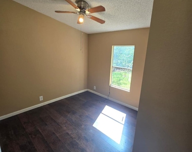 11404 Metts Road - Photo Thumbnail 12