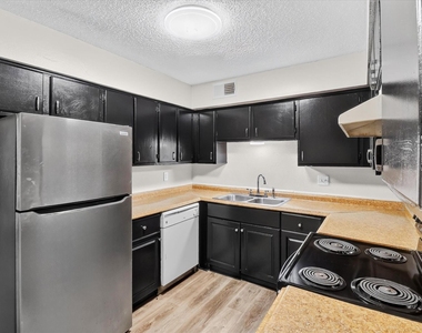2311 71st Street - Photo Thumbnail 10