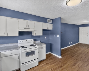 2311 71st Street - Photo Thumbnail 43