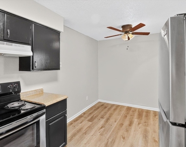 2311 71st Street - Photo Thumbnail 14