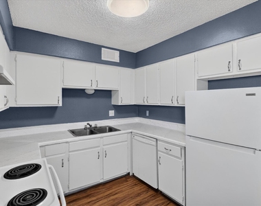 2311 71st Street - Photo Thumbnail 24
