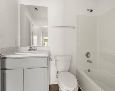 843 Deerhurst - Photo Thumbnail 18