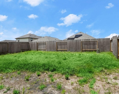 843 Deerhurst - Photo Thumbnail 19