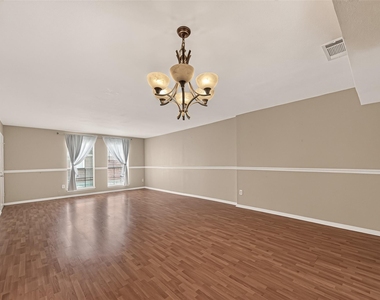 408 N Post Oak Lane - Photo Thumbnail 6