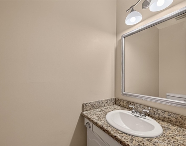 408 N Post Oak Lane - Photo Thumbnail 17