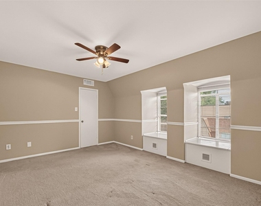 408 N Post Oak Lane - Photo Thumbnail 27