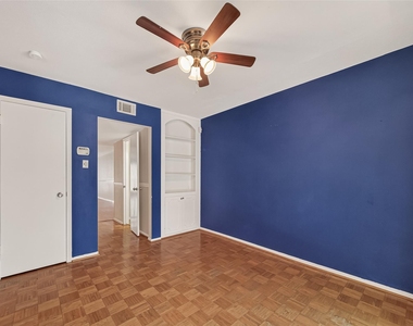 408 N Post Oak Lane - Photo Thumbnail 10