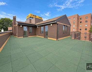 2478 East 11th Street - Photo Thumbnail 9