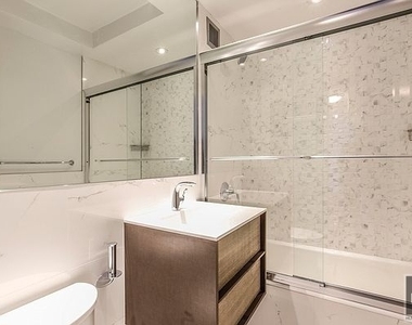 West 58th Street - Photo Thumbnail 4