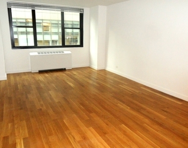 West 58th Street - Photo Thumbnail 1