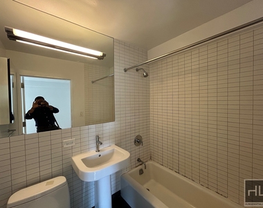 East 39th Street - Photo Thumbnail 11