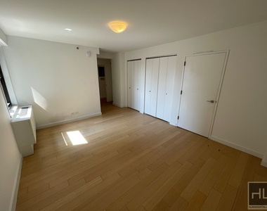 East 39th Street - Photo Thumbnail 26