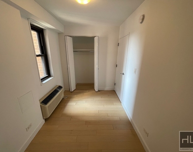East 39th Street - Photo Thumbnail 25