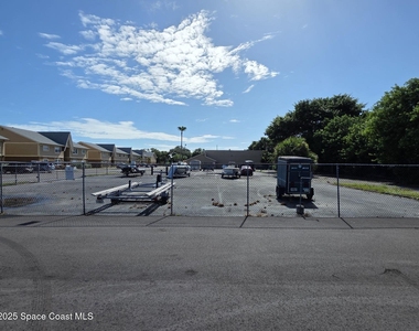 166 Ulster Court - Photo Thumbnail 16