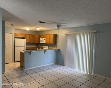 1461 Sheafe Avenue Ne - Photo Thumbnail 4