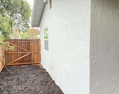 1983 Southland Avenue - Photo Thumbnail 15
