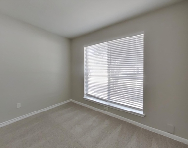 20103 Bambiwoods Drive - Photo Thumbnail 14