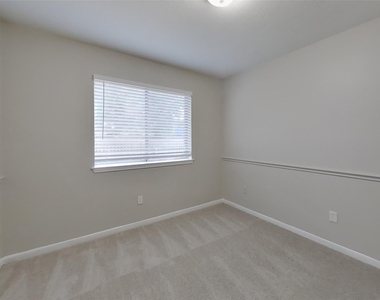 20103 Bambiwoods Drive - Photo Thumbnail 10