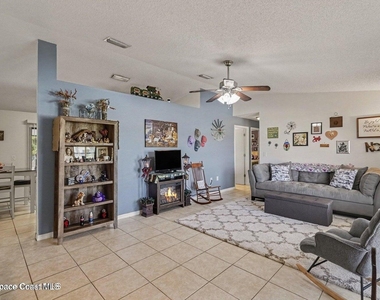1309 Sagbloom Street Se - Photo Thumbnail 9