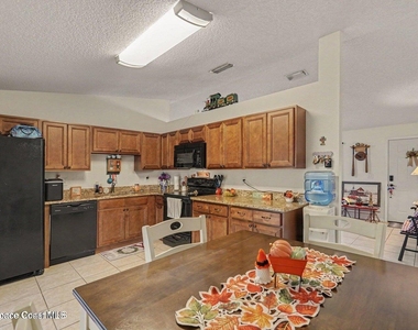 1309 Sagbloom Street Se - Photo Thumbnail 15