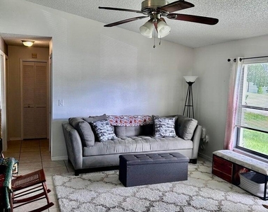 1309 Sagbloom Street Se - Photo Thumbnail 10