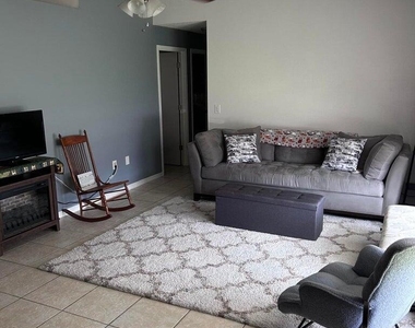 1309 Sagbloom Street Se - Photo Thumbnail 12