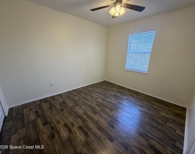 1757 Sophias Drive - Photo Thumbnail 8