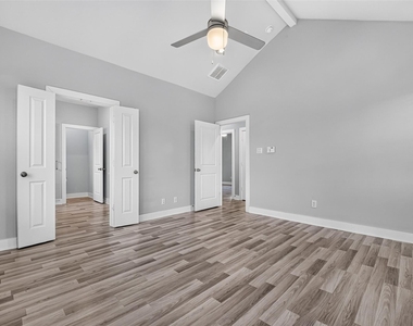 6744 Del Rio St - Photo Thumbnail 32
