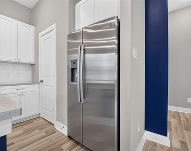 6744 Del Rio St - Photo Thumbnail 12