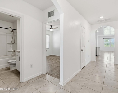 1903 Farmhouse Road Se - Photo Thumbnail 9