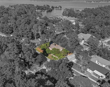 11246 Glenforest Drive - Photo Thumbnail 23