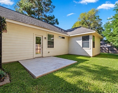 11246 Glenforest Drive - Photo Thumbnail 20