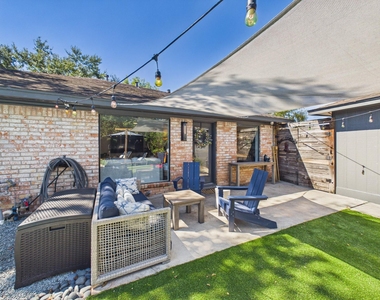 5702 Hoover Street - Photo Thumbnail 14