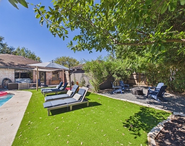 5702 Hoover Street - Photo Thumbnail 22