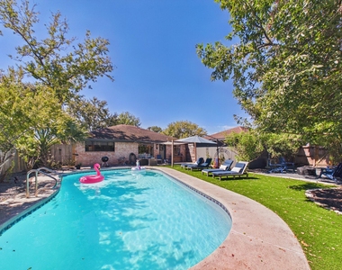 5702 Hoover Street - Photo Thumbnail 21