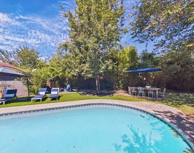 5702 Hoover Street - Photo Thumbnail 24