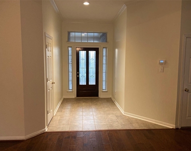 3115 Chappelwood Drive - Photo Thumbnail 7