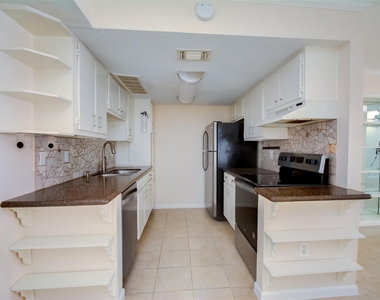 2350 Bering Drive - Photo Thumbnail 16