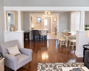4106 Avenue T 1/2 - Photo Thumbnail 2