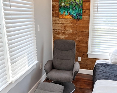 4106 Avenue T 1/2 - Photo Thumbnail 17