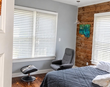 4106 Avenue T 1/2 - Photo Thumbnail 15